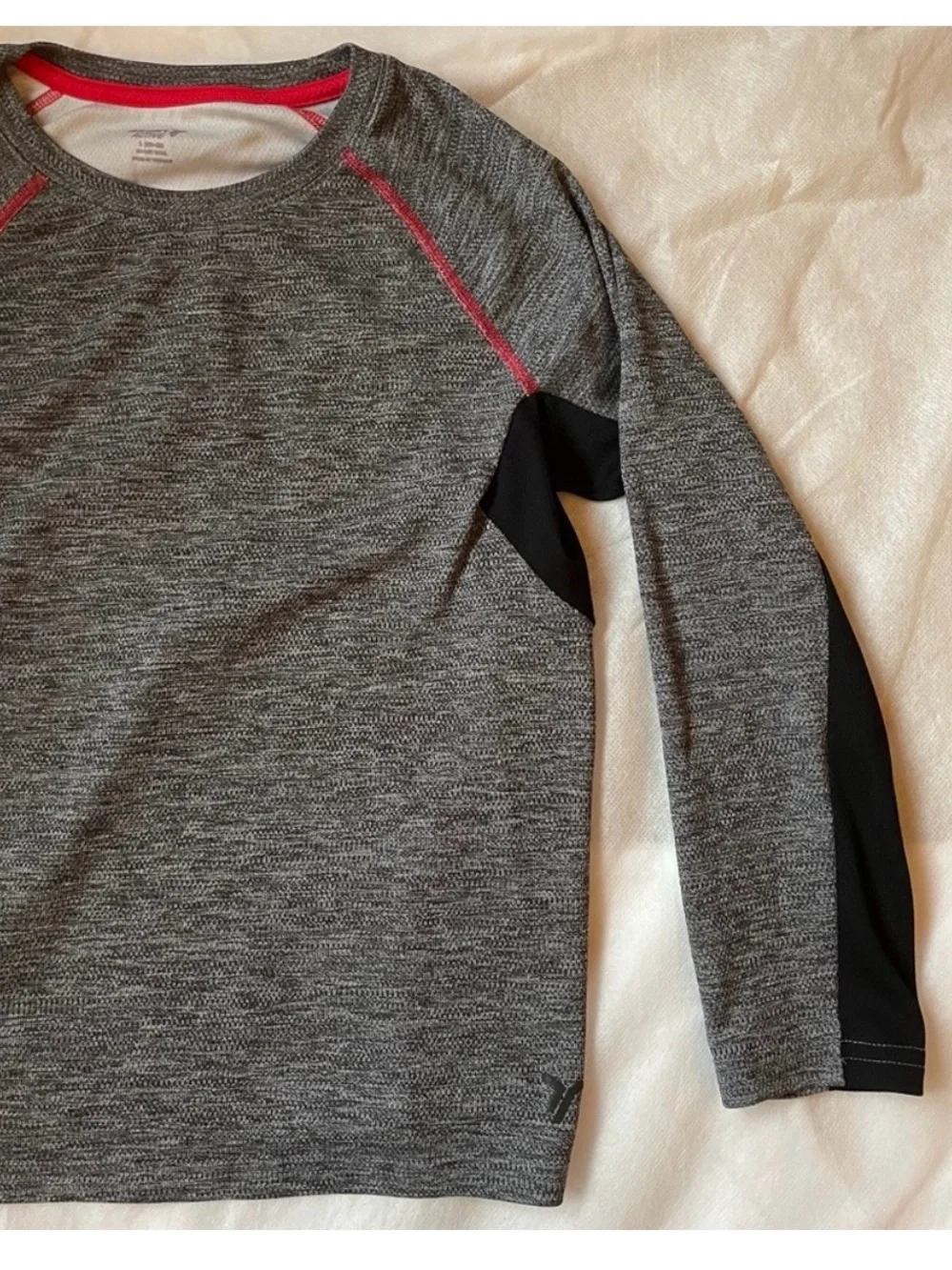 Old Navy Active Youth Large Long Sleeve Performance Shirt Gray Athletic Top Boys